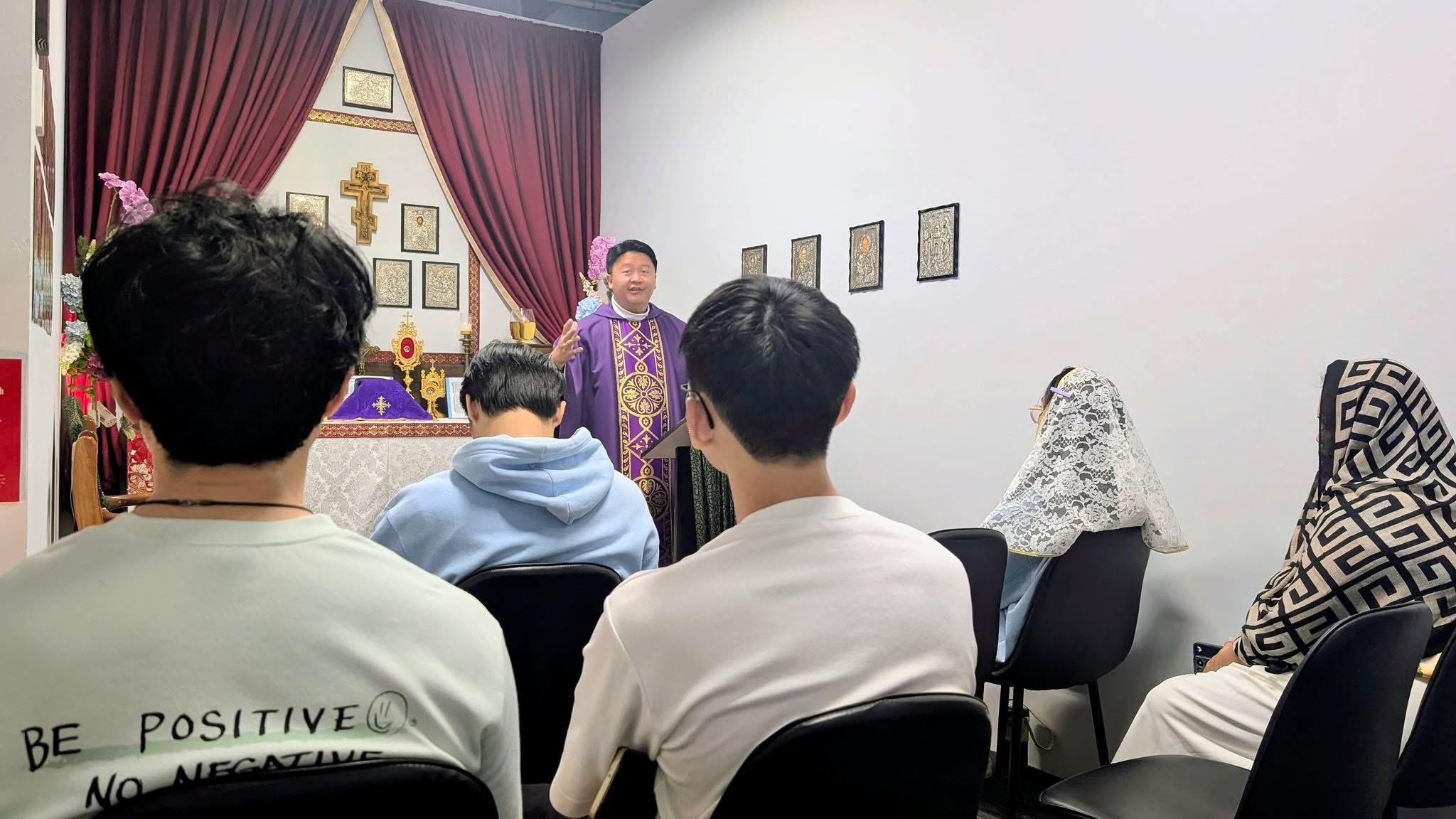 UOCEA parish community